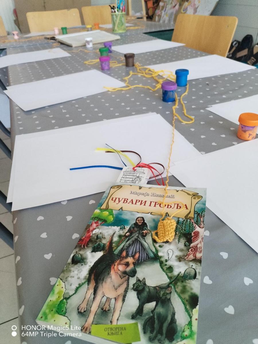 Čuvari groblja – radionica koja je oživela priču: Zašto Knjigram izvodi knjige „u šetnju” među&nbsp;decu?